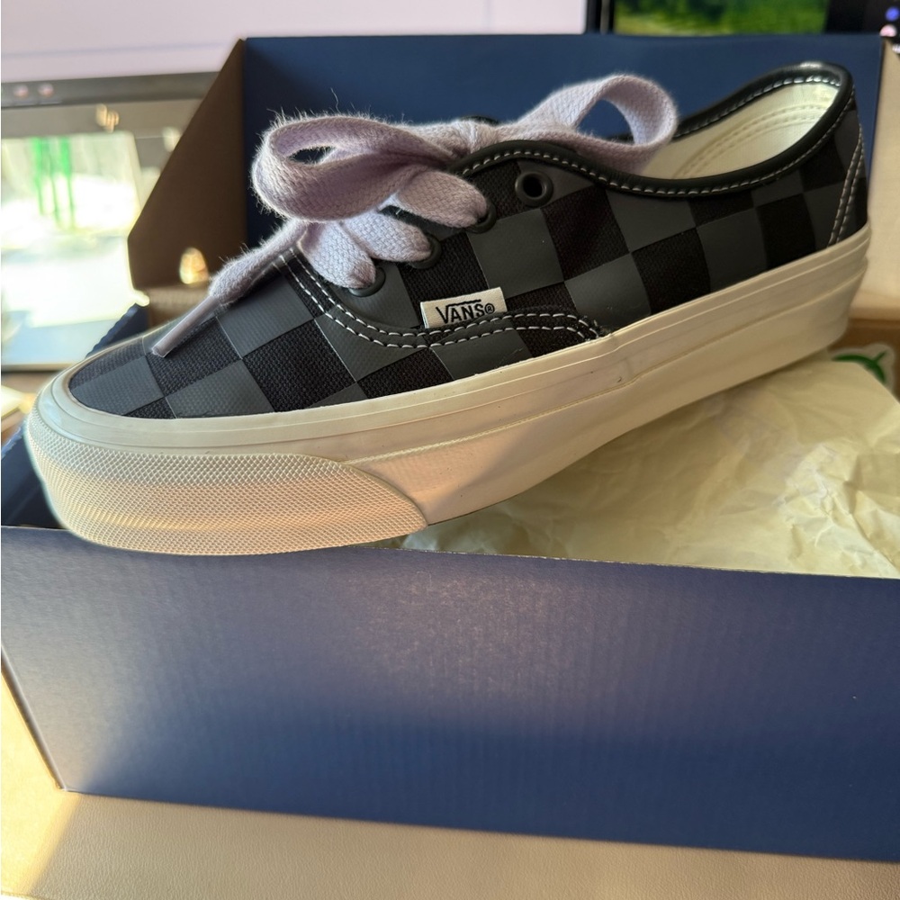 Vans Black and Gray Checkered Sneakers - 7.5